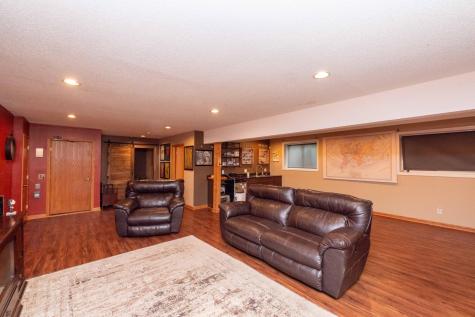 9343 Hillside Trail S Cottage Grove MN 55016