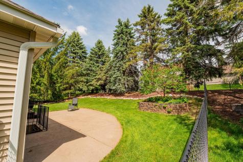 9343 Hillside Trail S Cottage Grove MN 55016