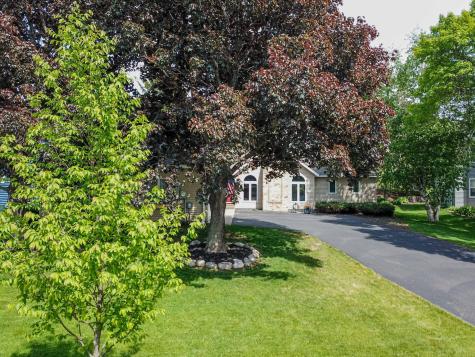 9343 Hillside Trail S Cottage Grove MN 55016
