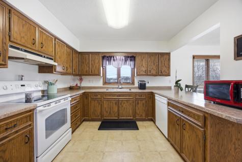 77 18th Avenue N Fargo ND 58102