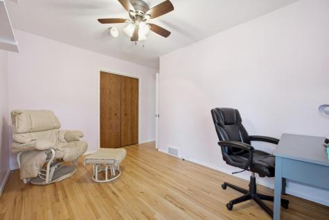 77 18th Avenue N Fargo ND 58102