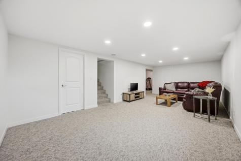 77 18th Avenue N Fargo ND 58102