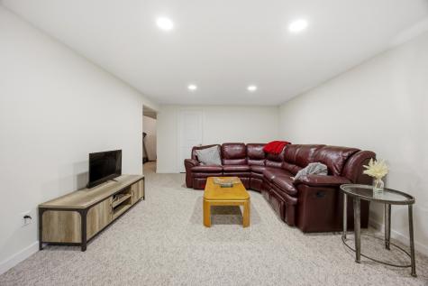 77 18th Avenue N Fargo ND 58102