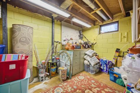 77 18th Avenue N Fargo ND 58102