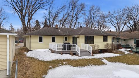 77 18th Avenue N Fargo ND 58102