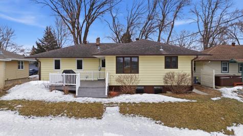 77 18th Avenue N Fargo ND 58102