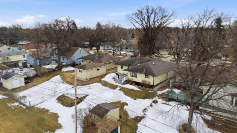 77 18th Avenue N Fargo ND 58102