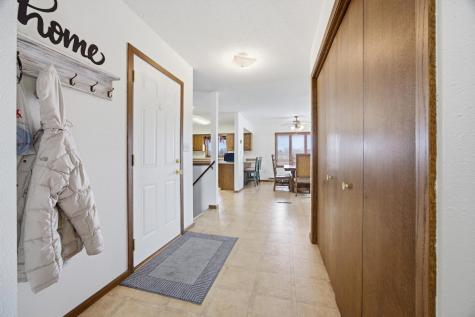 77 18th Avenue N Fargo ND 58102