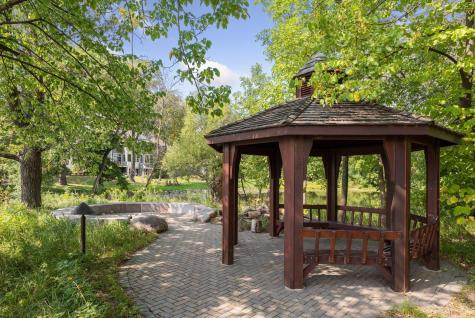 425 Carpenters Point Wayzata MN 55391