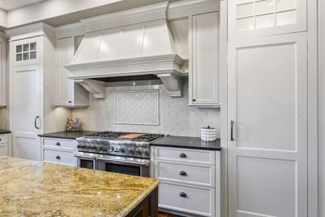 425 Carpenters Point Wayzata MN 55391