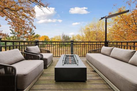 425 Carpenters Point Wayzata MN 55391