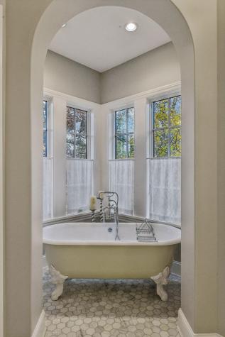 425 Carpenters Point Wayzata MN 55391