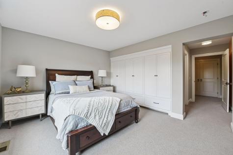 425 Carpenters Point Wayzata MN 55391