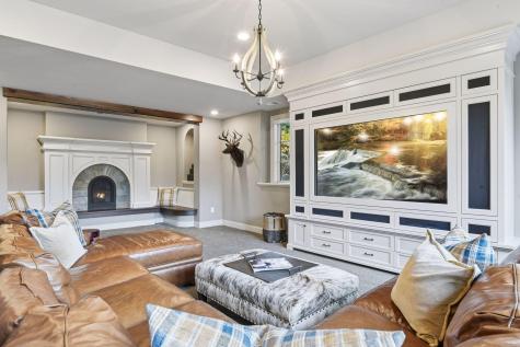 425 Carpenters Point Wayzata MN 55391