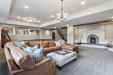 425 Carpenters Point Wayzata MN 55391