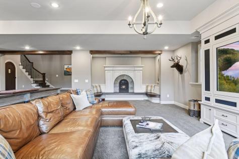 425 Carpenters Point Wayzata MN 55391