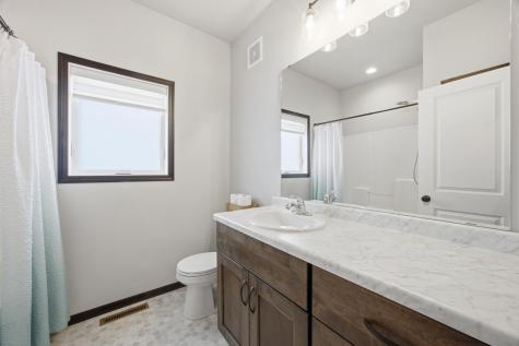 7238 27th Street S Fargo ND 58104