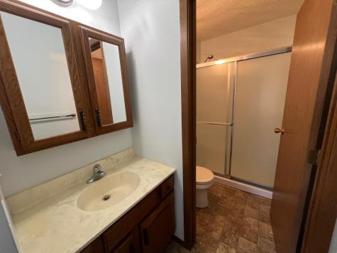 3327 15th Avenue S Fargo ND 58103