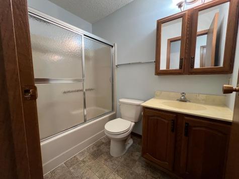 3327 15th Avenue S Fargo ND 58103