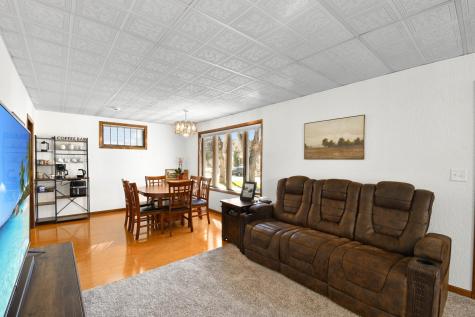 1127 8th Avenue S Fargo ND 58103