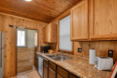 1127 8th Avenue S Fargo ND 58103