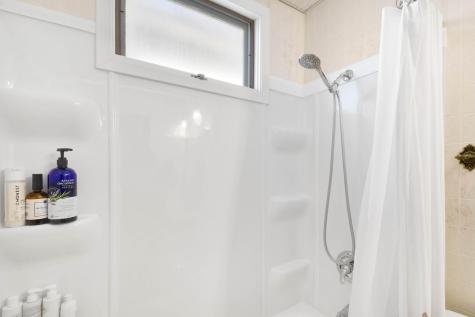 1127 8th Avenue S Fargo ND 58103