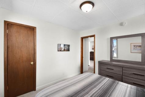 1127 8th Avenue S Fargo ND 58103