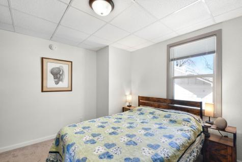 1127 8th Avenue S Fargo ND 58103