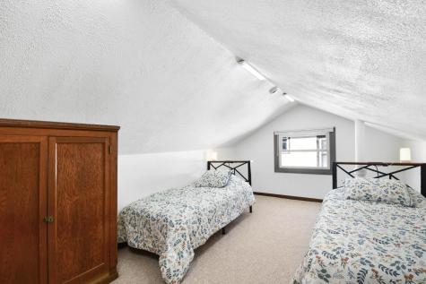 1127 8th Avenue S Fargo ND 58103