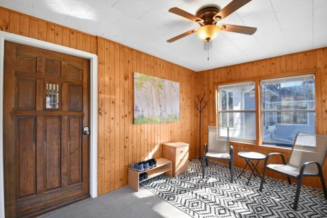 1127 8th Avenue S Fargo ND 58103