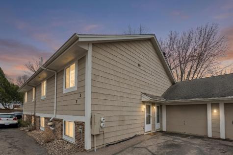 3 Somerset Drive Waconia MN 55387