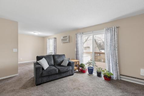3 Somerset Drive Waconia MN 55387