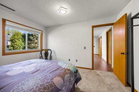 16105 Inglewood Drive Lakeville MN 55044