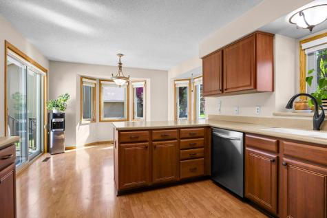 16105 Inglewood Drive Lakeville MN 55044
