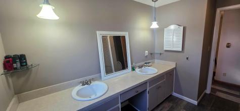 1106 Foothills Circle Albert Lea MN 56007
