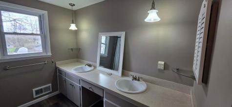 1106 Foothills Circle Albert Lea MN 56007