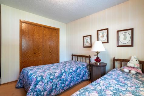 747 5th Avenue NW Valley City ND 58072