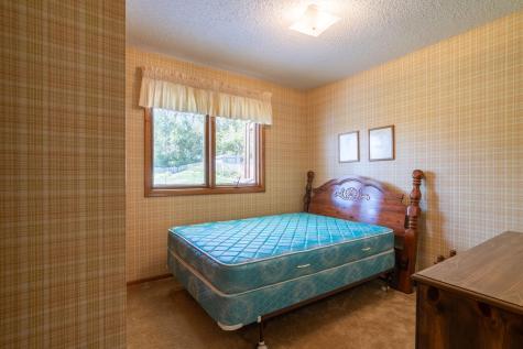 747 5th Avenue NW Valley City ND 58072