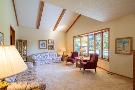 747 5th Avenue NW Valley City ND 58072