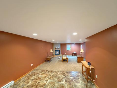 3033 Redwood Avenue Slayton MN 56172