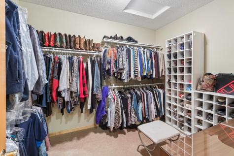 9009 Sutton Drive Eden Prairie MN 55347