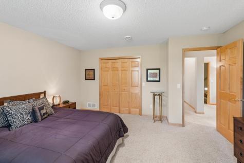 9009 Sutton Drive Eden Prairie MN 55347