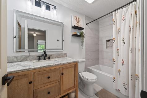 7811 Hemingway Avenue S Cottage Grove MN 55016