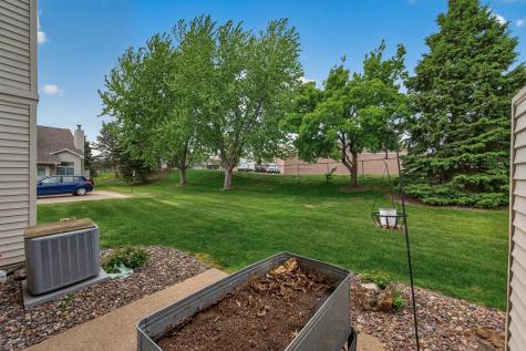 7811 Hemingway Avenue S Cottage Grove MN 55016