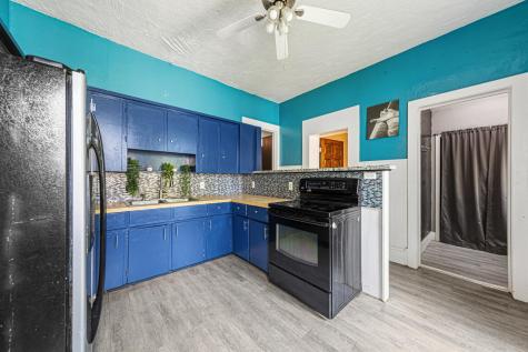 228 W 4th Street Blue Earth MN 56013