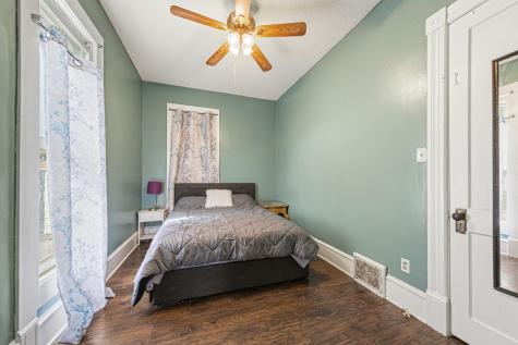 228 W 4th Street Blue Earth MN 56013