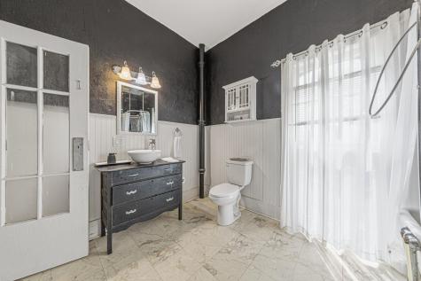 228 W 4th Street Blue Earth MN 56013