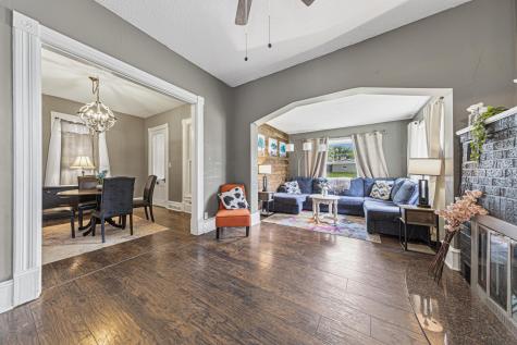 228 W 4th Street Blue Earth MN 56013