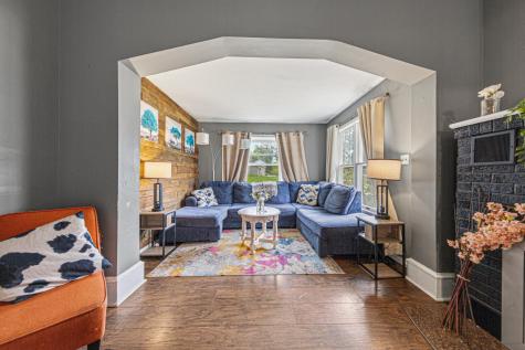 228 W 4th Street Blue Earth MN 56013
