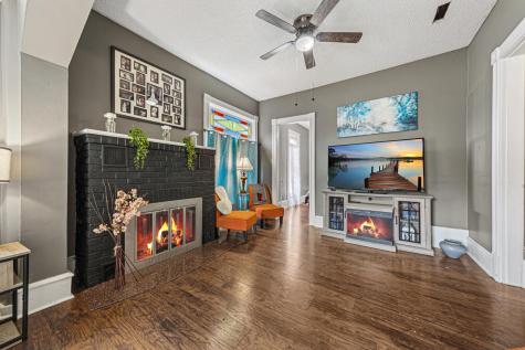 228 W 4th Street Blue Earth MN 56013